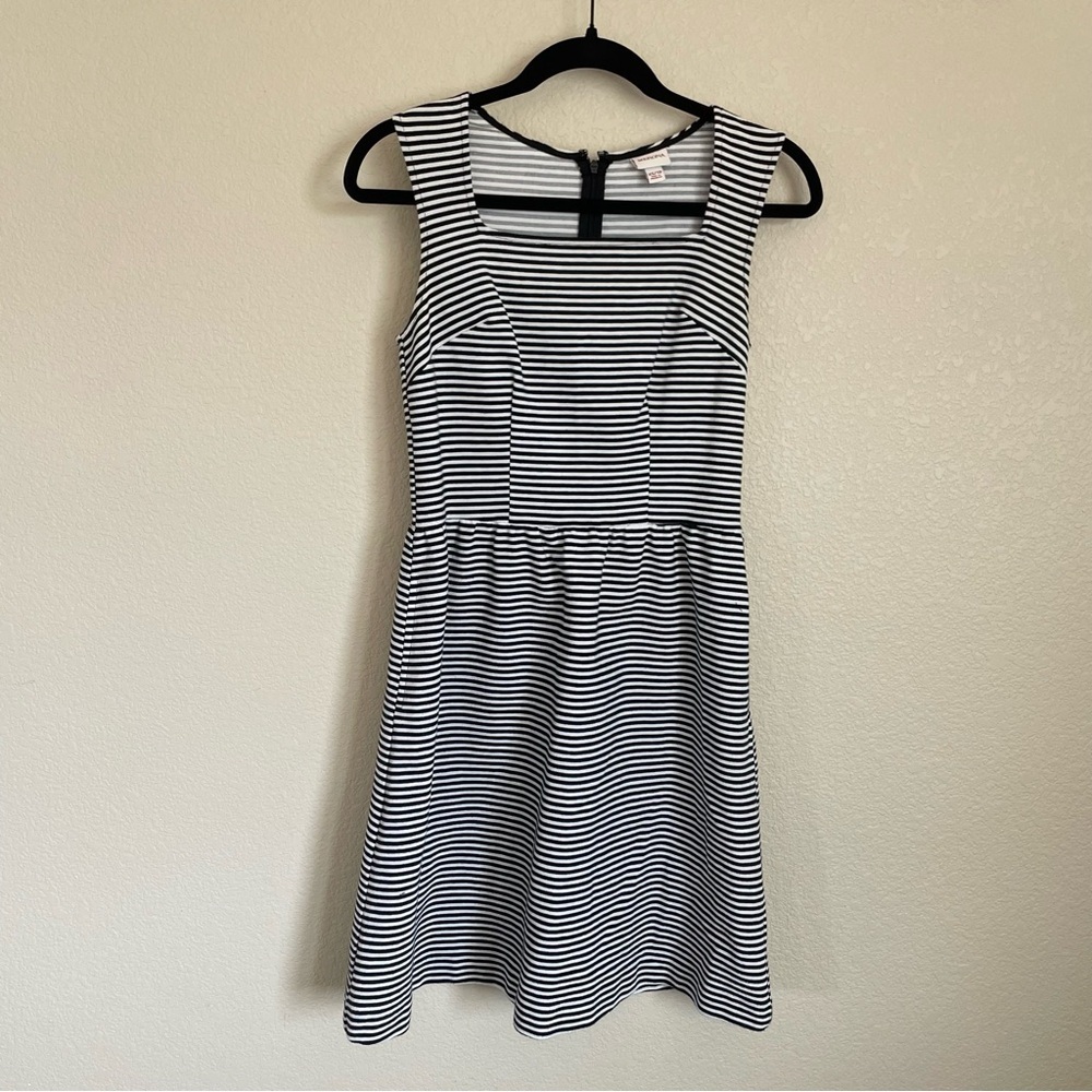 Merona Black & White Striped Sleeveless Fit-and-Flare Dress XS Square Neckline
